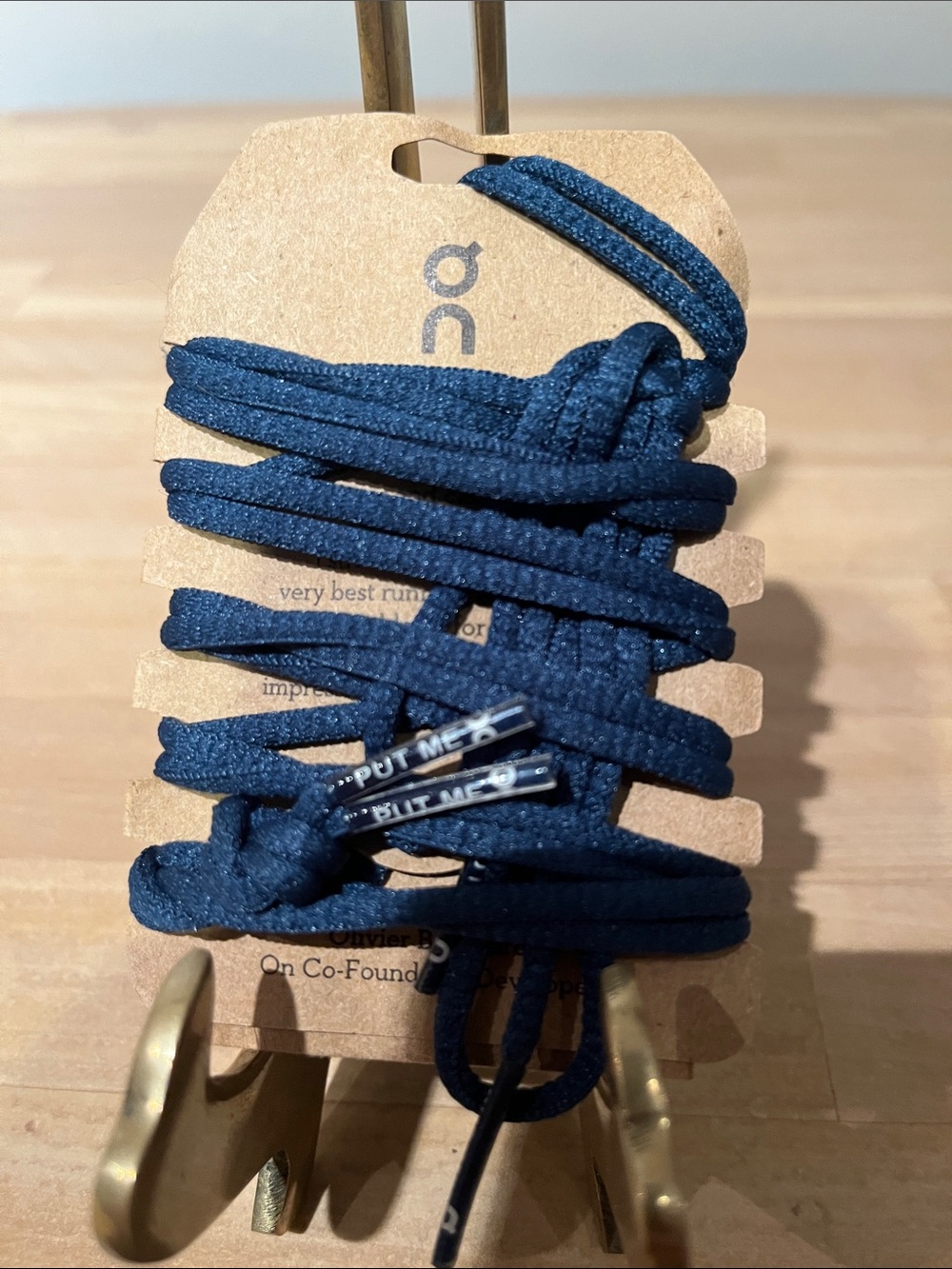 On Running Laces